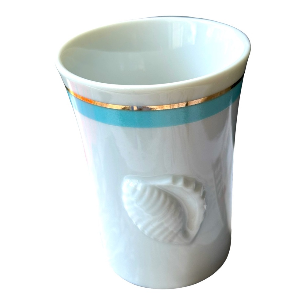 Ben Rickert Vintage Seashells Bathroom Tumbler White/Blue/Gold | 6 fluid oz